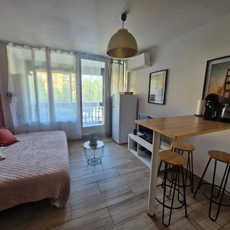 Petit Cosy - Balcon Des Arenes Apartment Fréjus